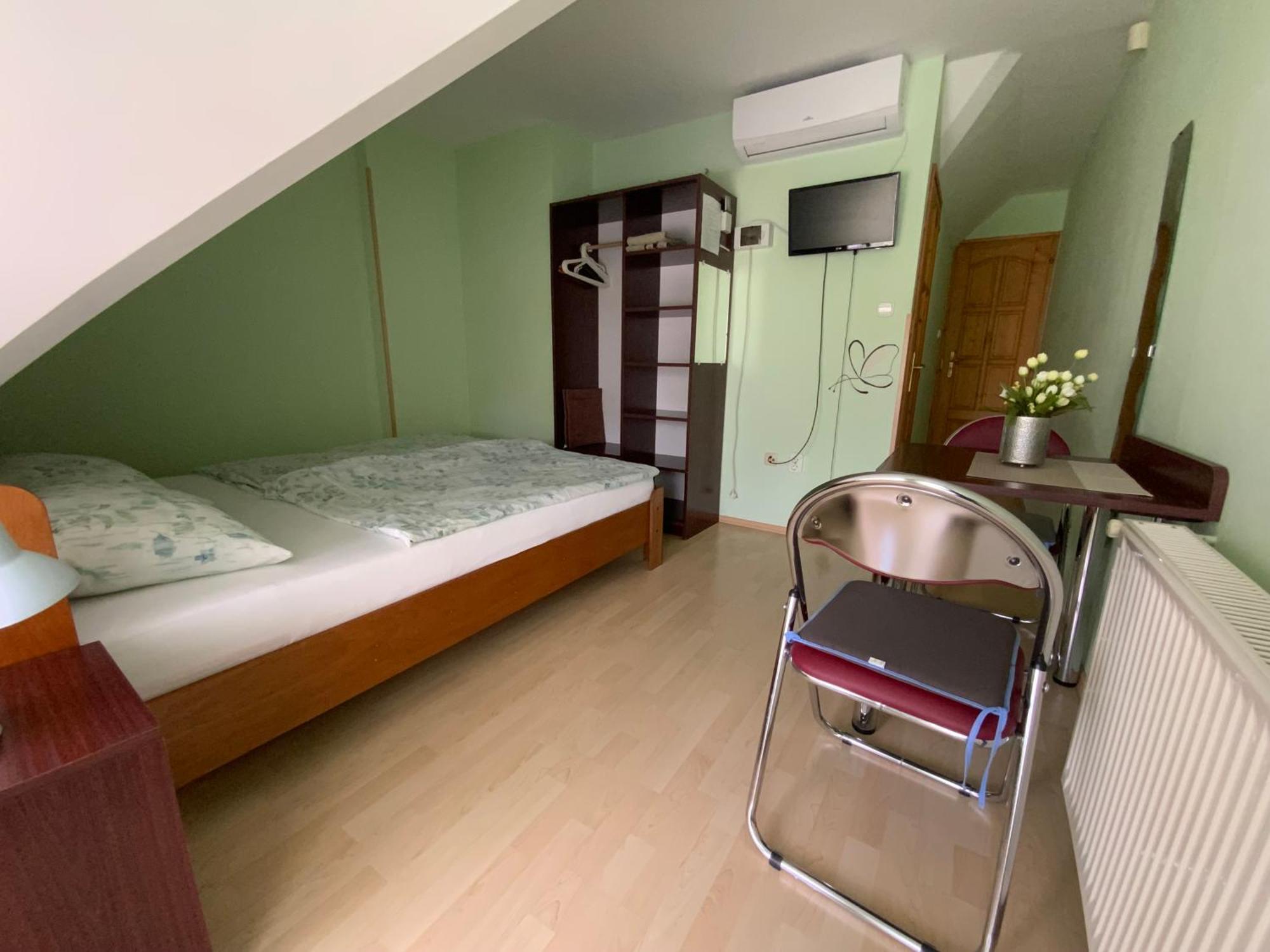 Gosy Apartmanok Siófok Esterno foto
