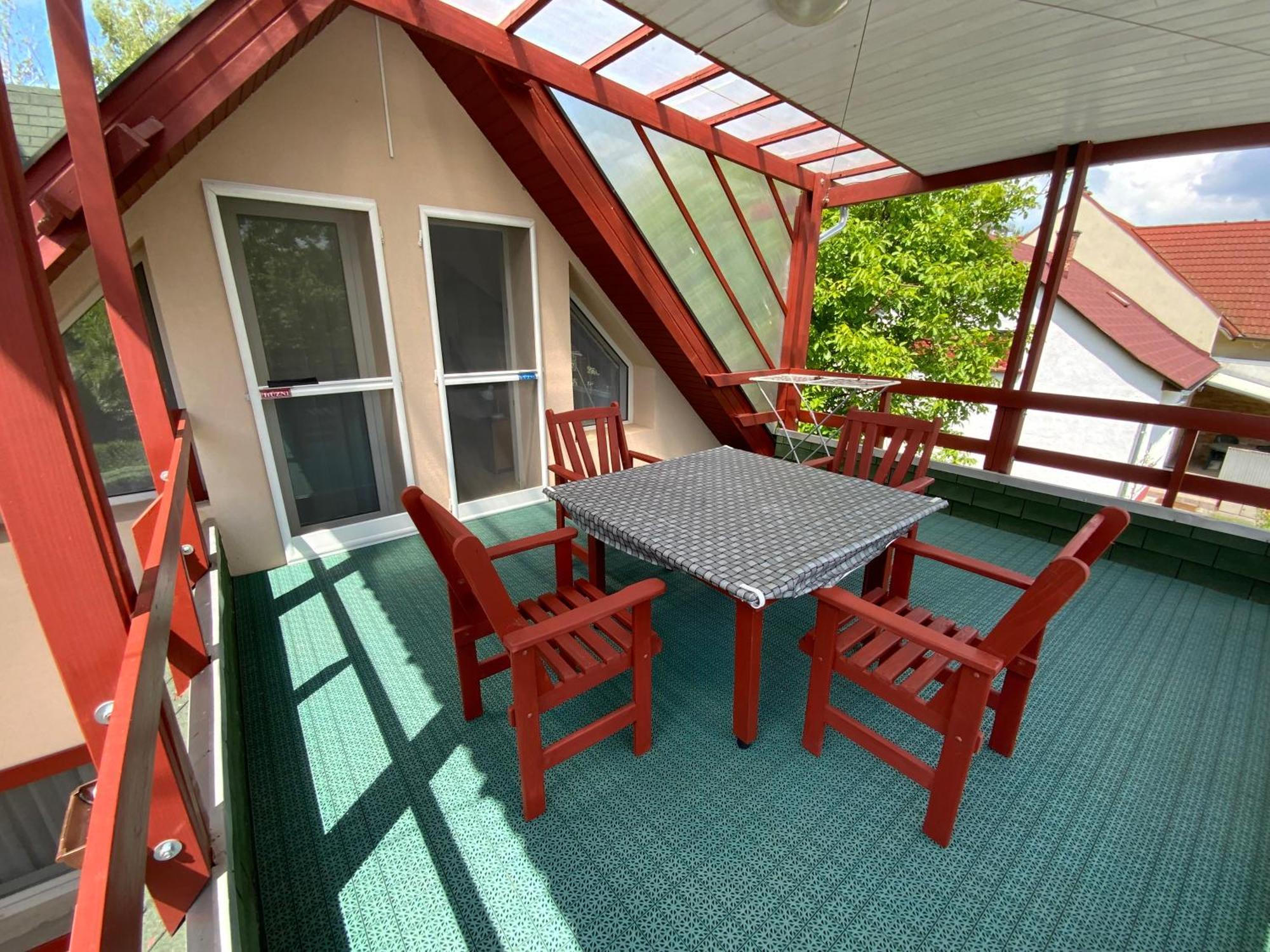Gosy Apartmanok Siófok Esterno foto