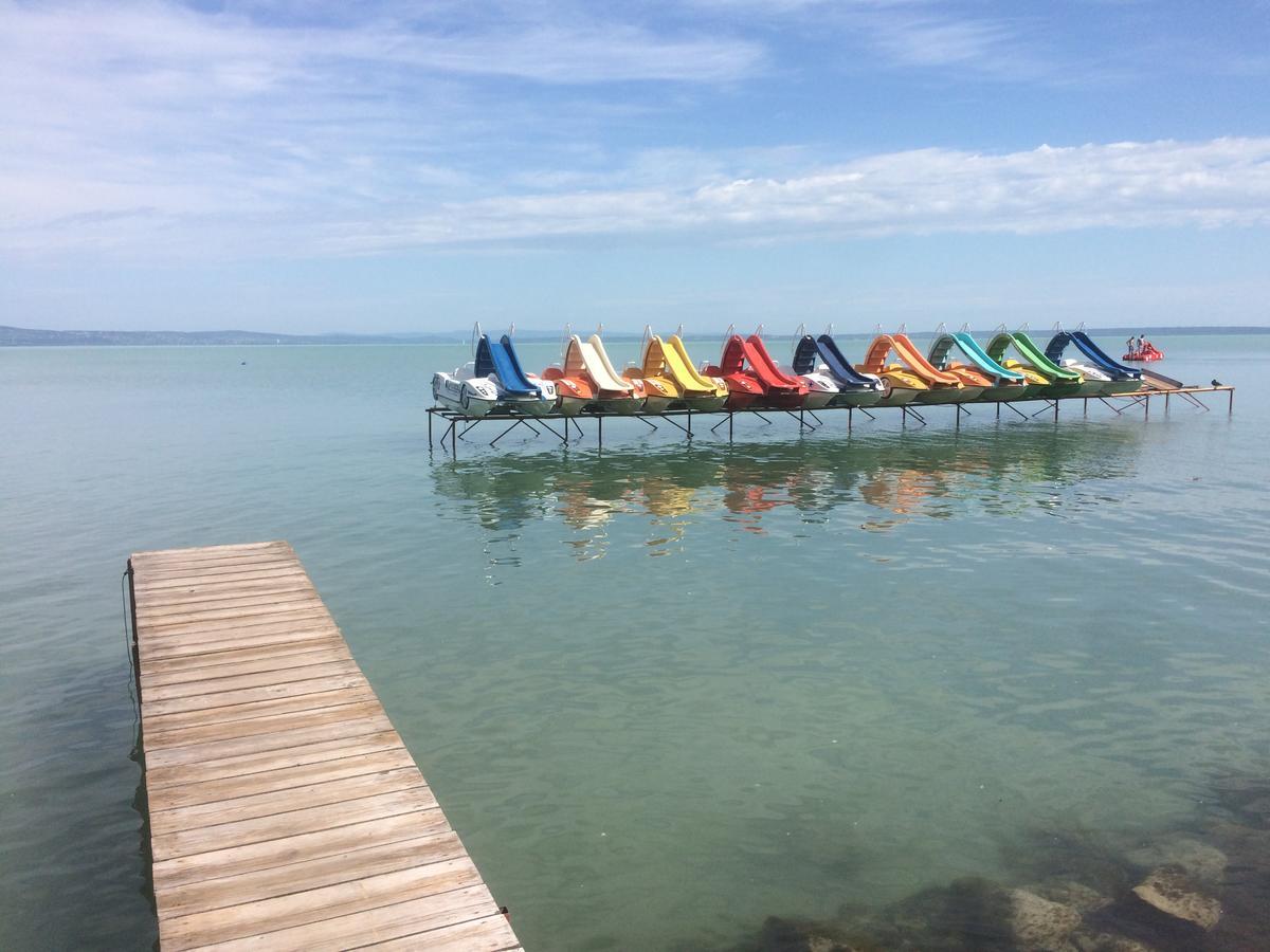 Gosy Apartmanok Siófok Esterno foto